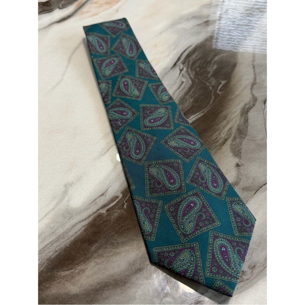 Christopher Hayes Silk Men's Necktie Teal Purple Paisley Vintage Made in USA